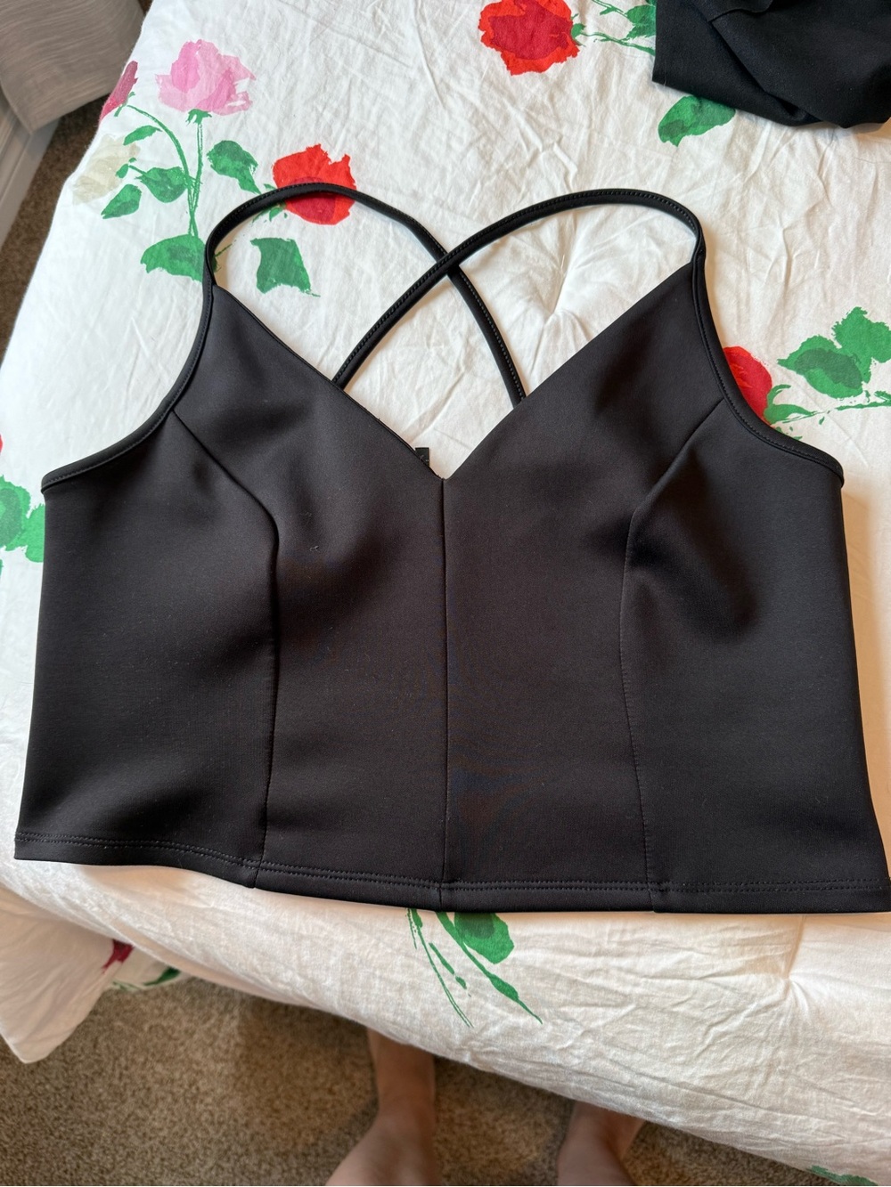 Dynamite Black Cross-Back Cropped Camisole